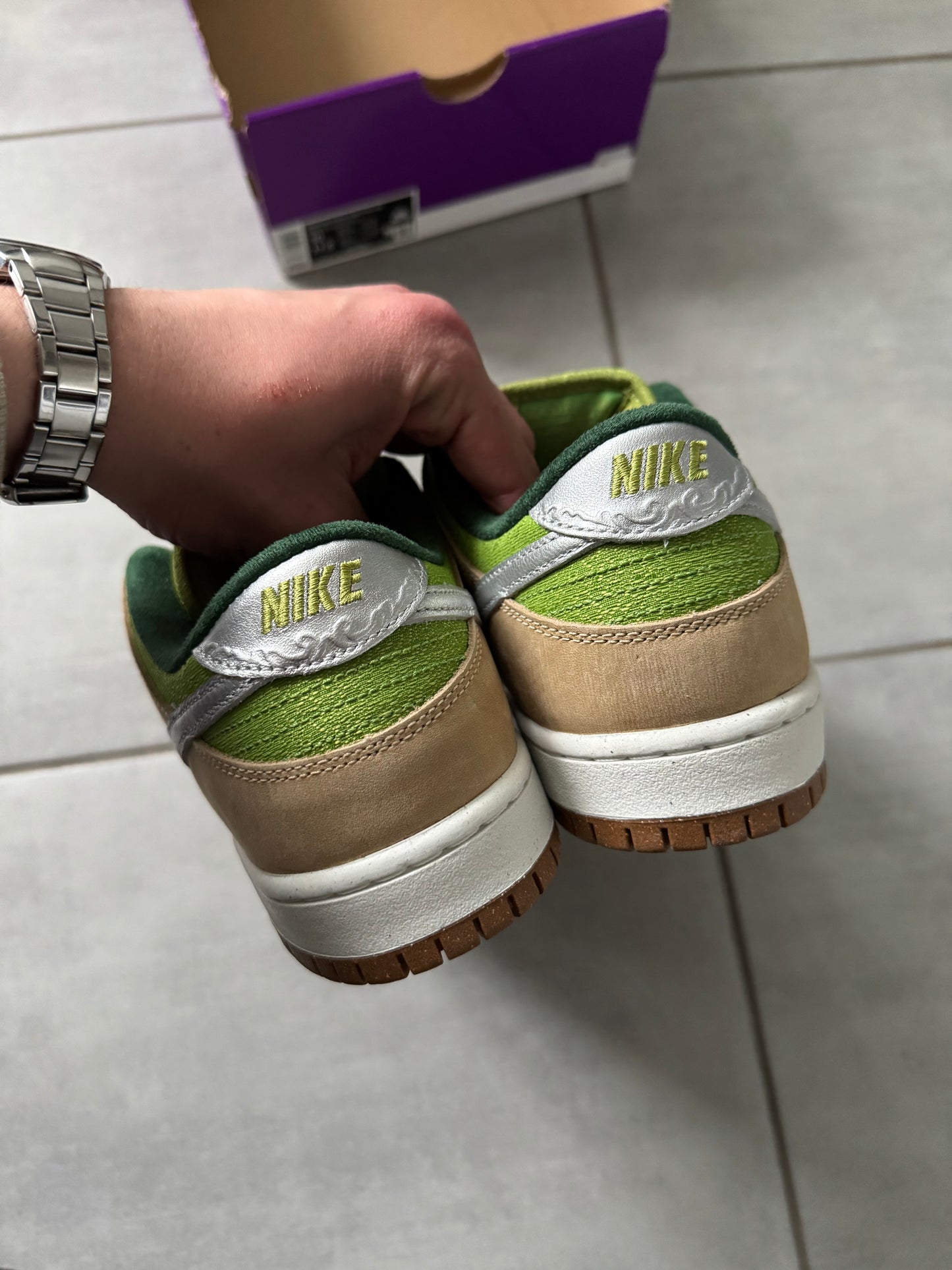 Nike SB Dunk Low Escargot