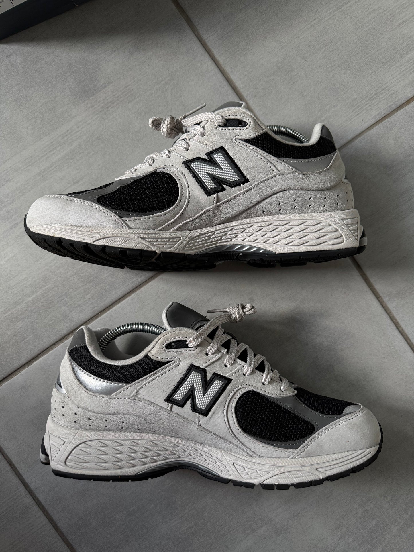 New Balance 2002R Black Grey M2002RFH