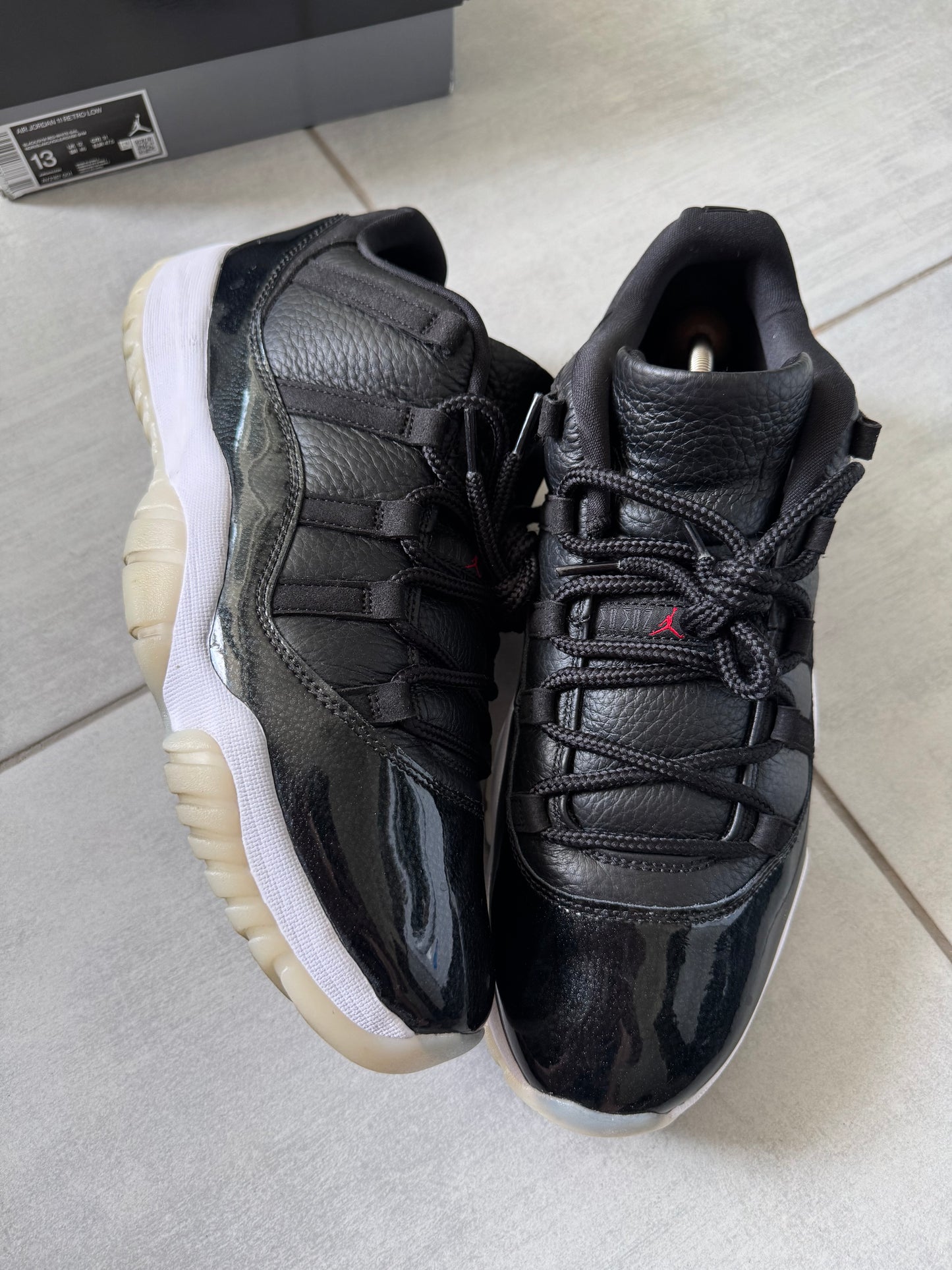 Air Jordan 11 Low 72-10 AV2187-001