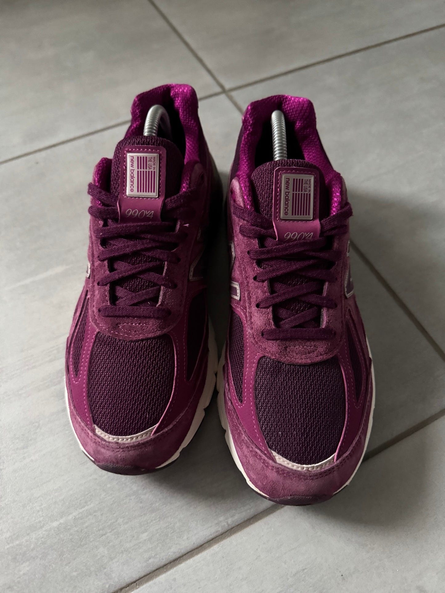 New Balance 990v4 Burgundy
