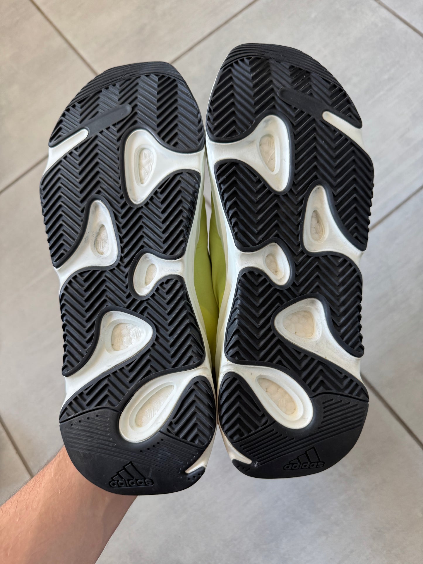 Adidas Yeezy Boost 700 Laceless Phosphor GY2055