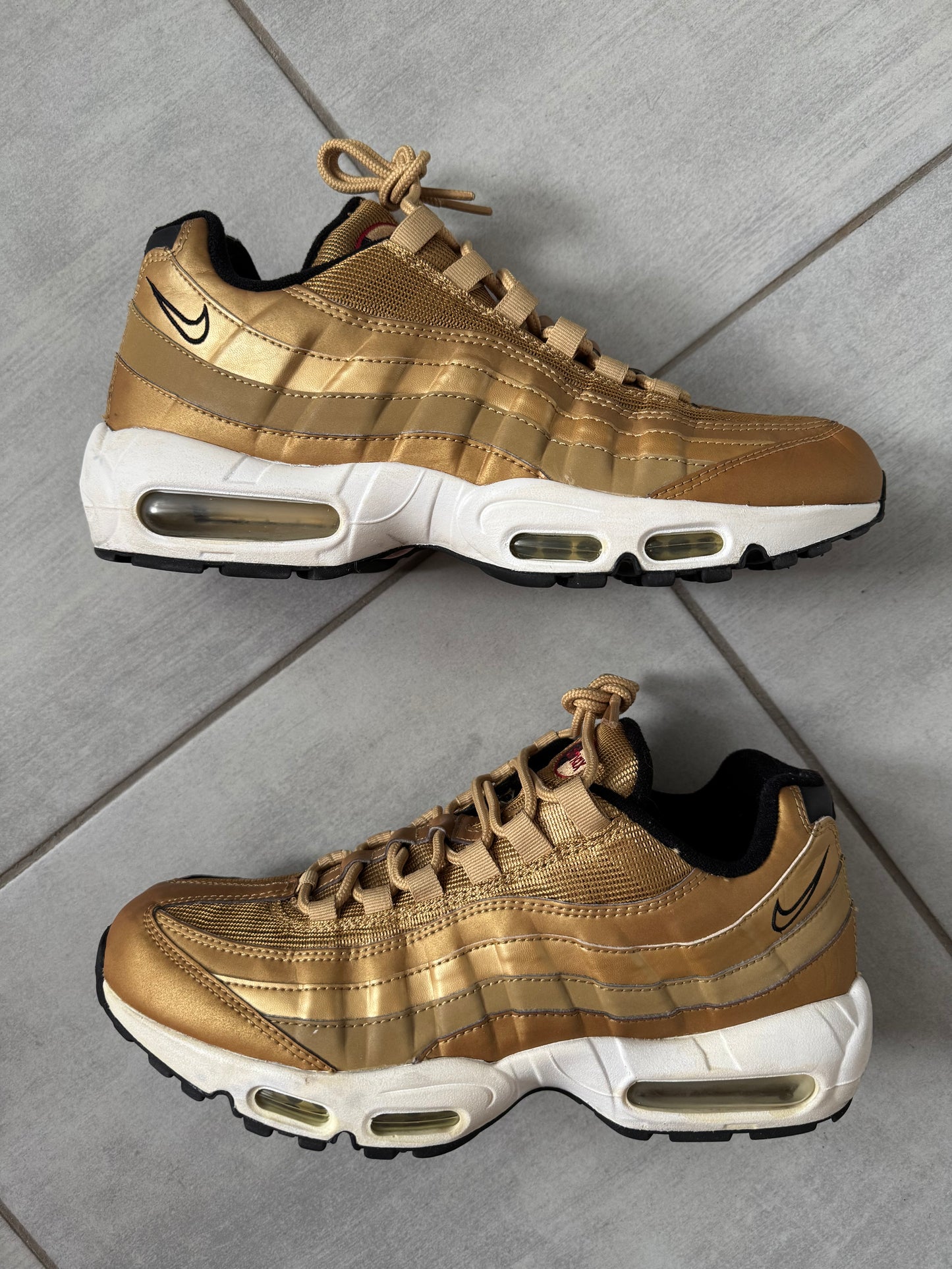 Nike Air Max 95 Gold