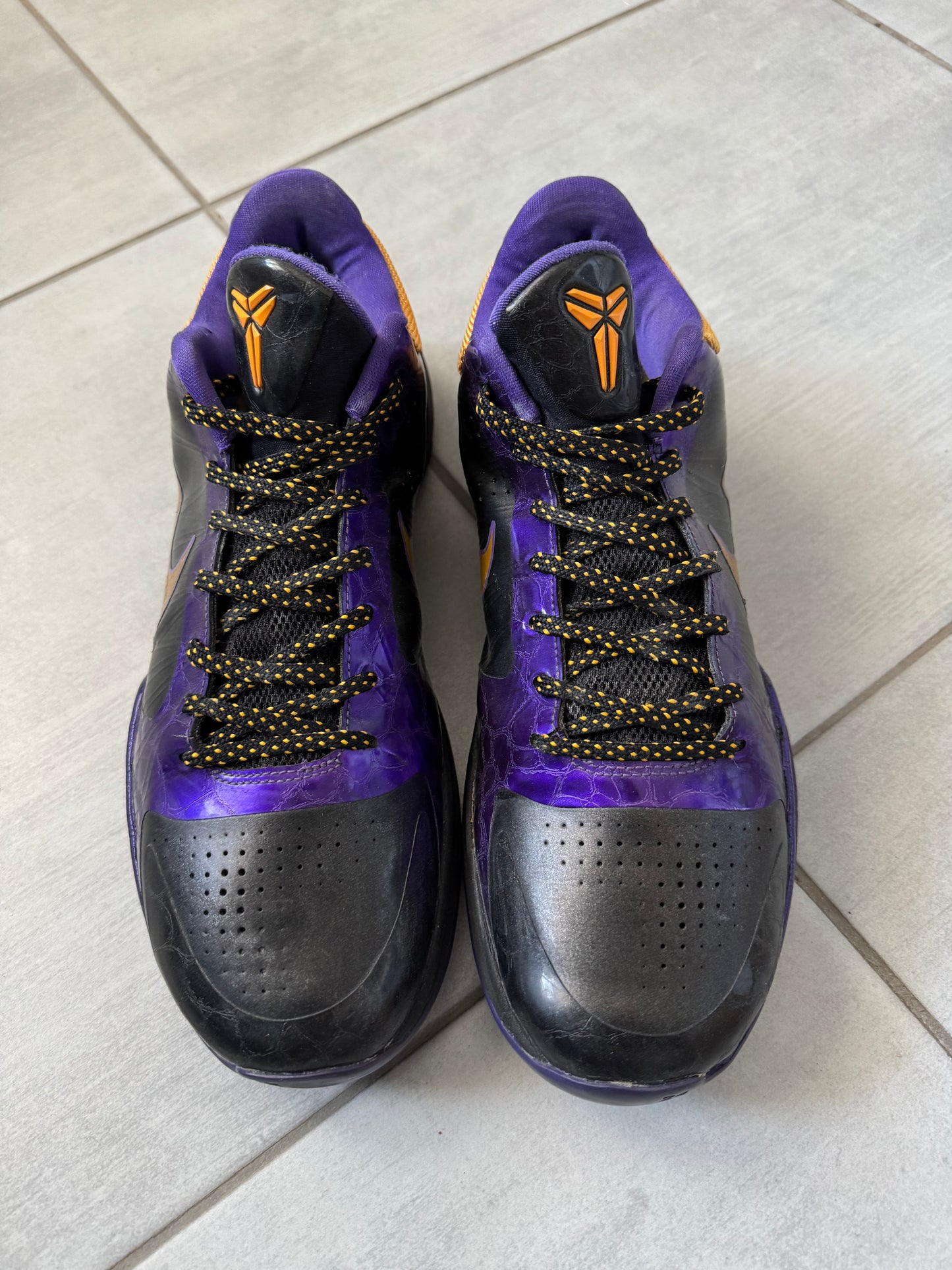 Nike Kobe 5 Lakers Away 2010