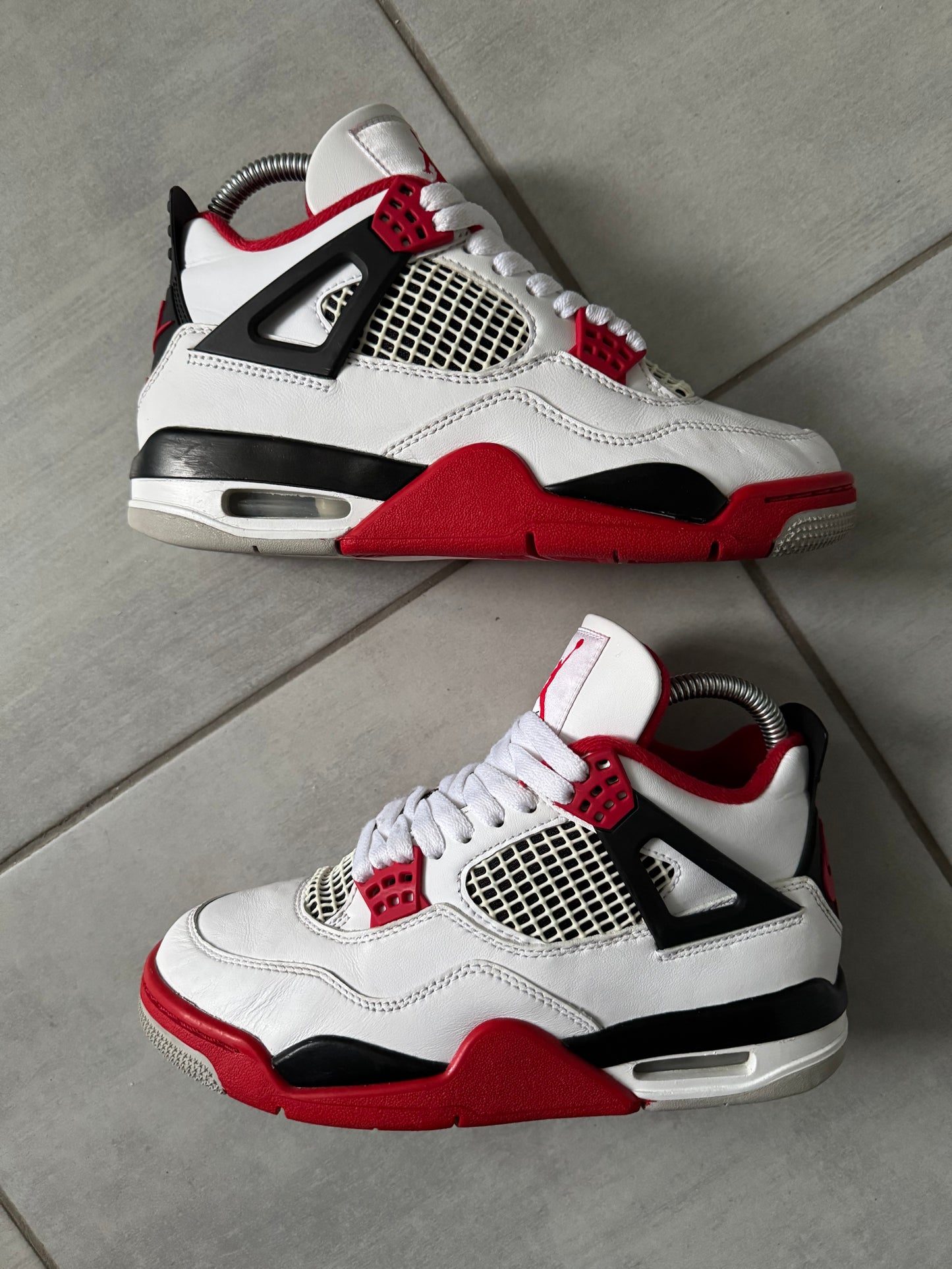 Air Jordan 4 Fire Red