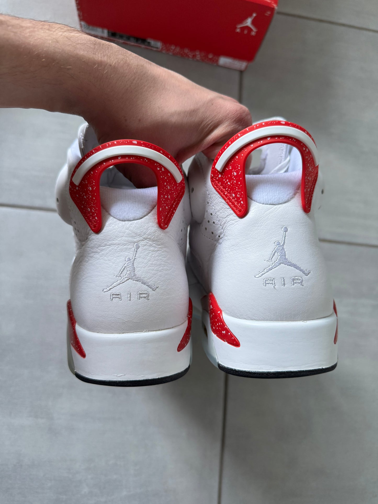 Air Jordan 6 Red Oreo