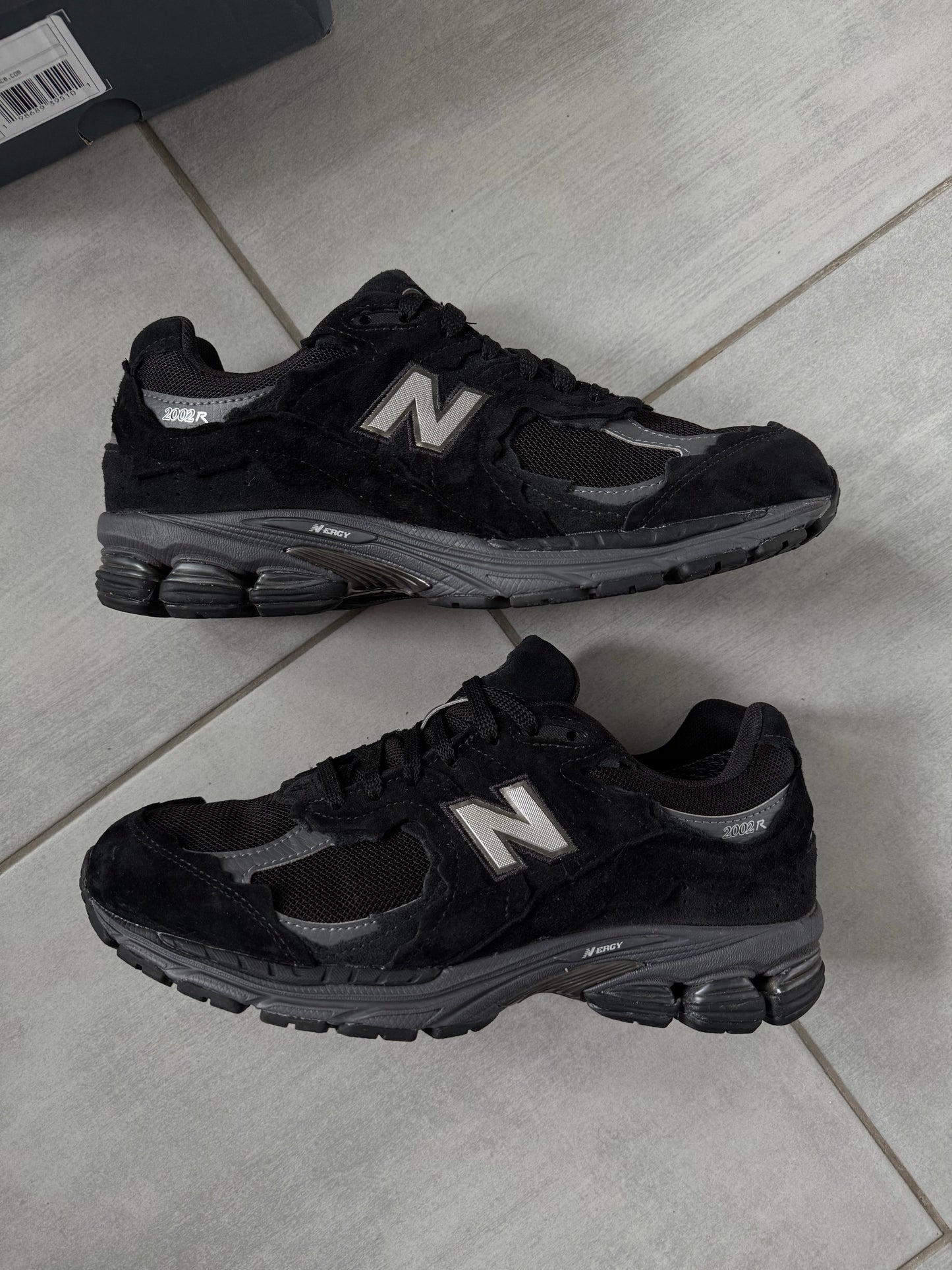 New Balance 2002R Protection Pack Gore-Tex Black U20023MB