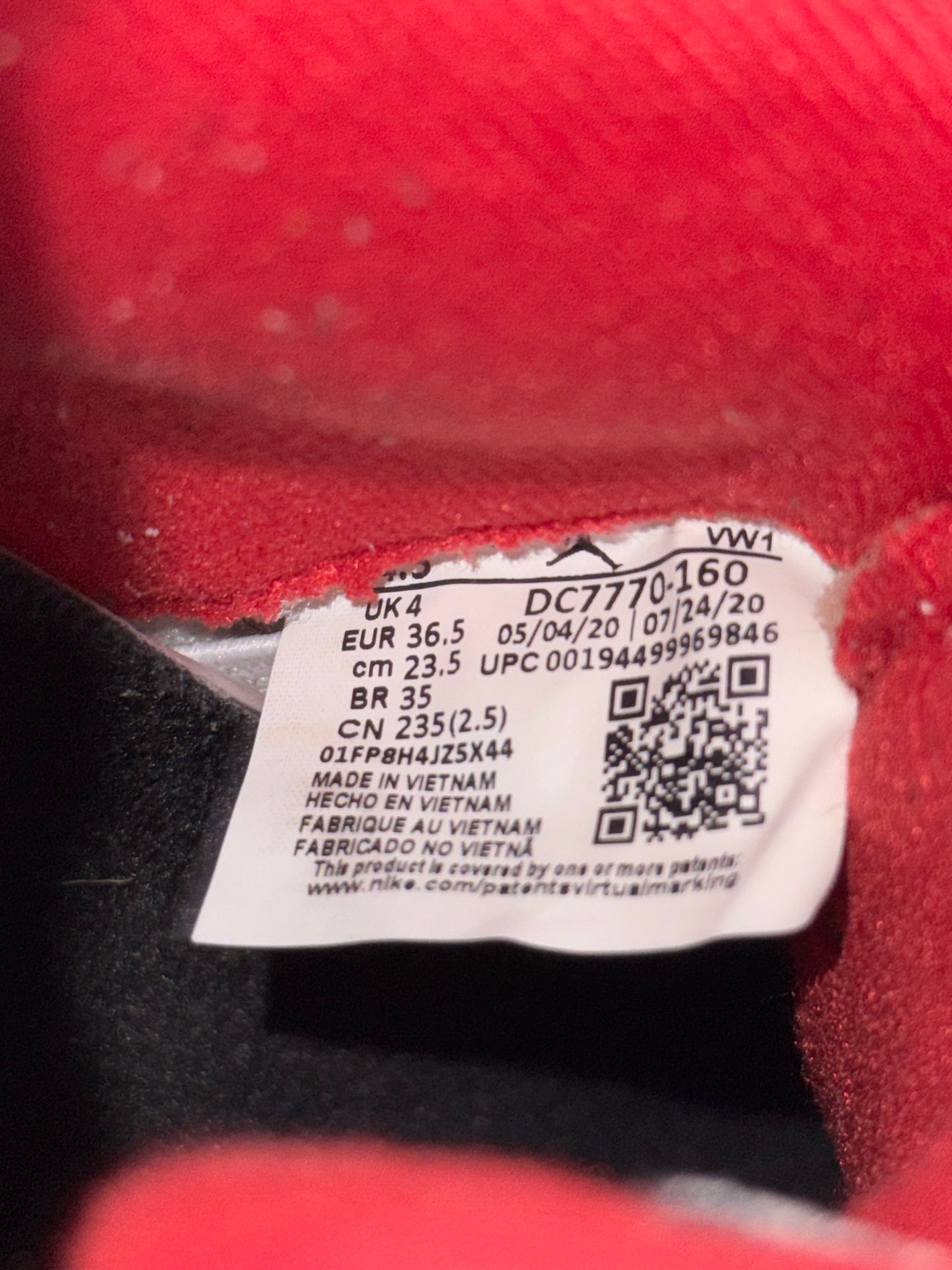 Air Jordan 4 Fire Red