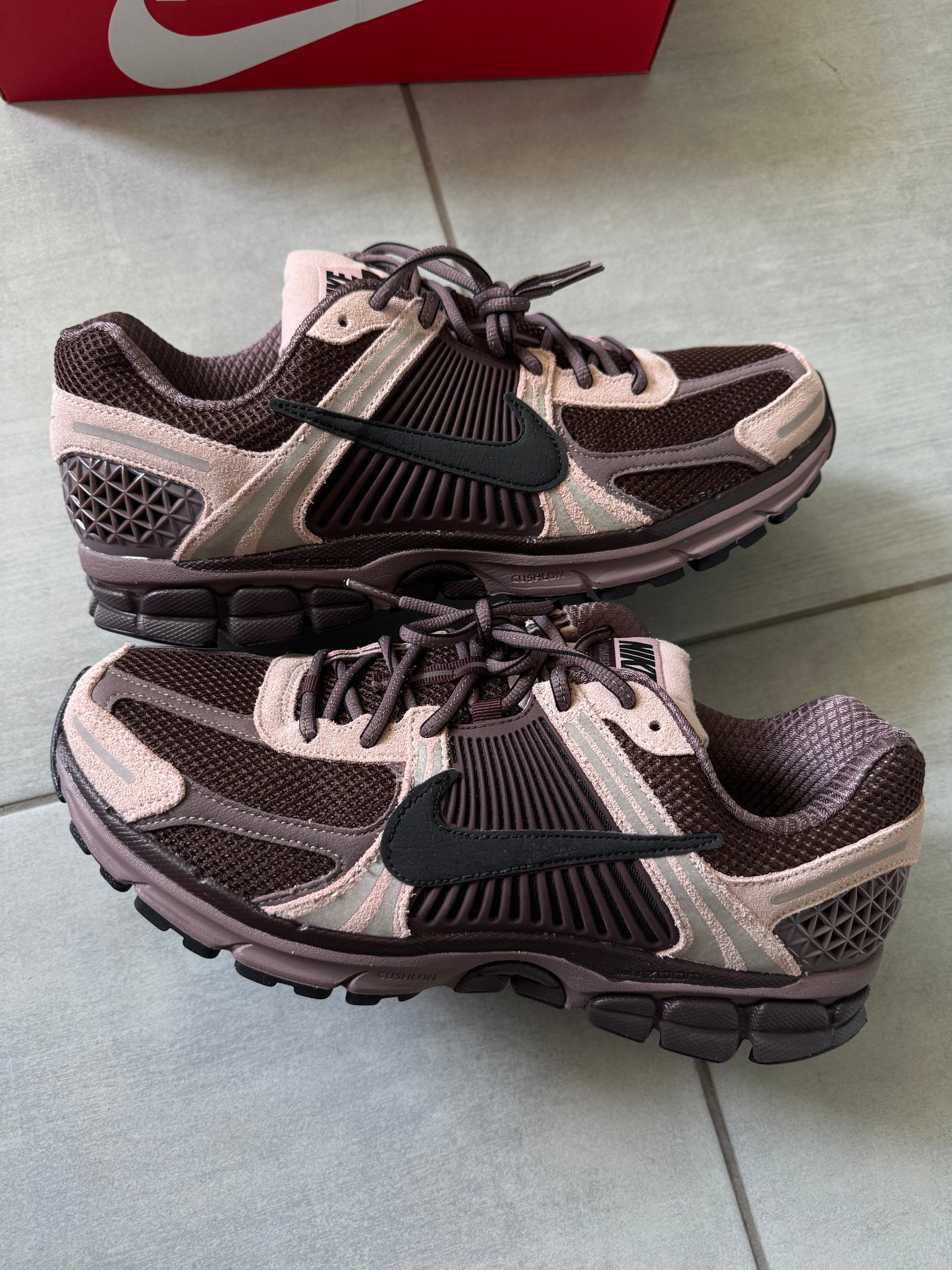 Nike Zoom Vomero 5 Plum Eclipse FV1166-200