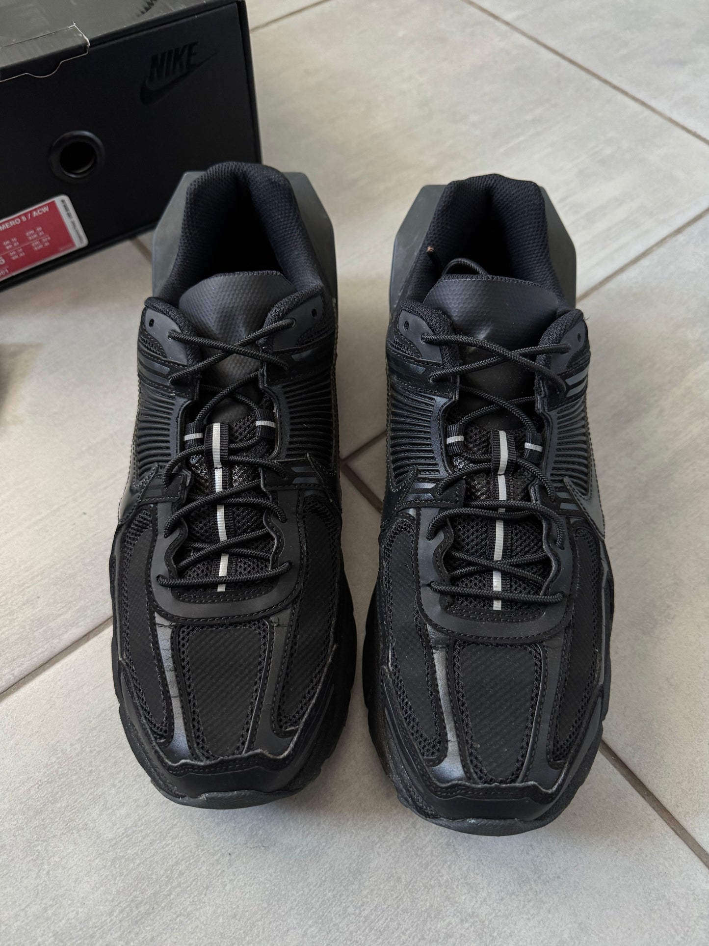 Nike Zoom Vomero 5 x A Cold Wall