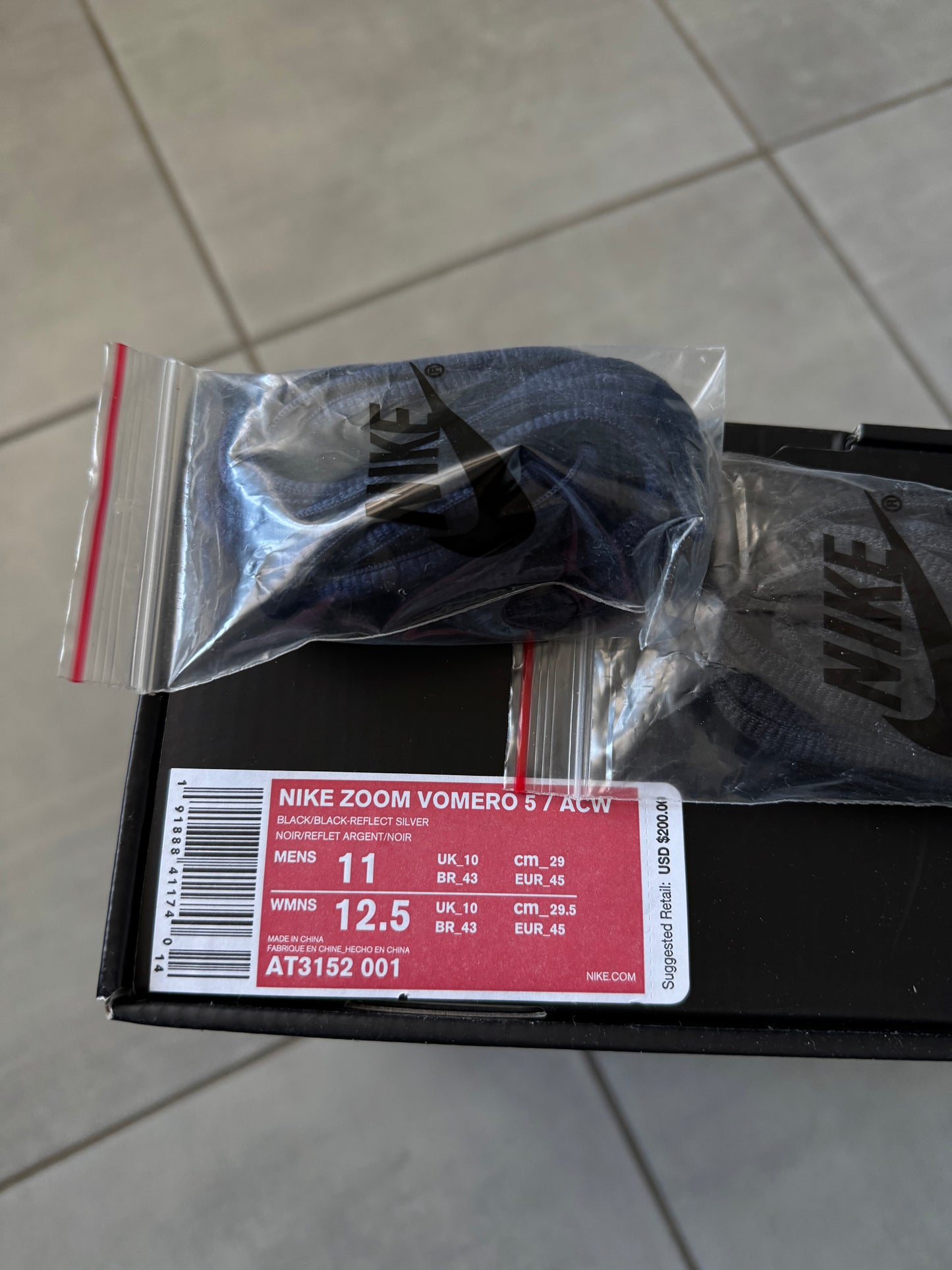 Nike Zoom Vomero 5 x A Cold Wall