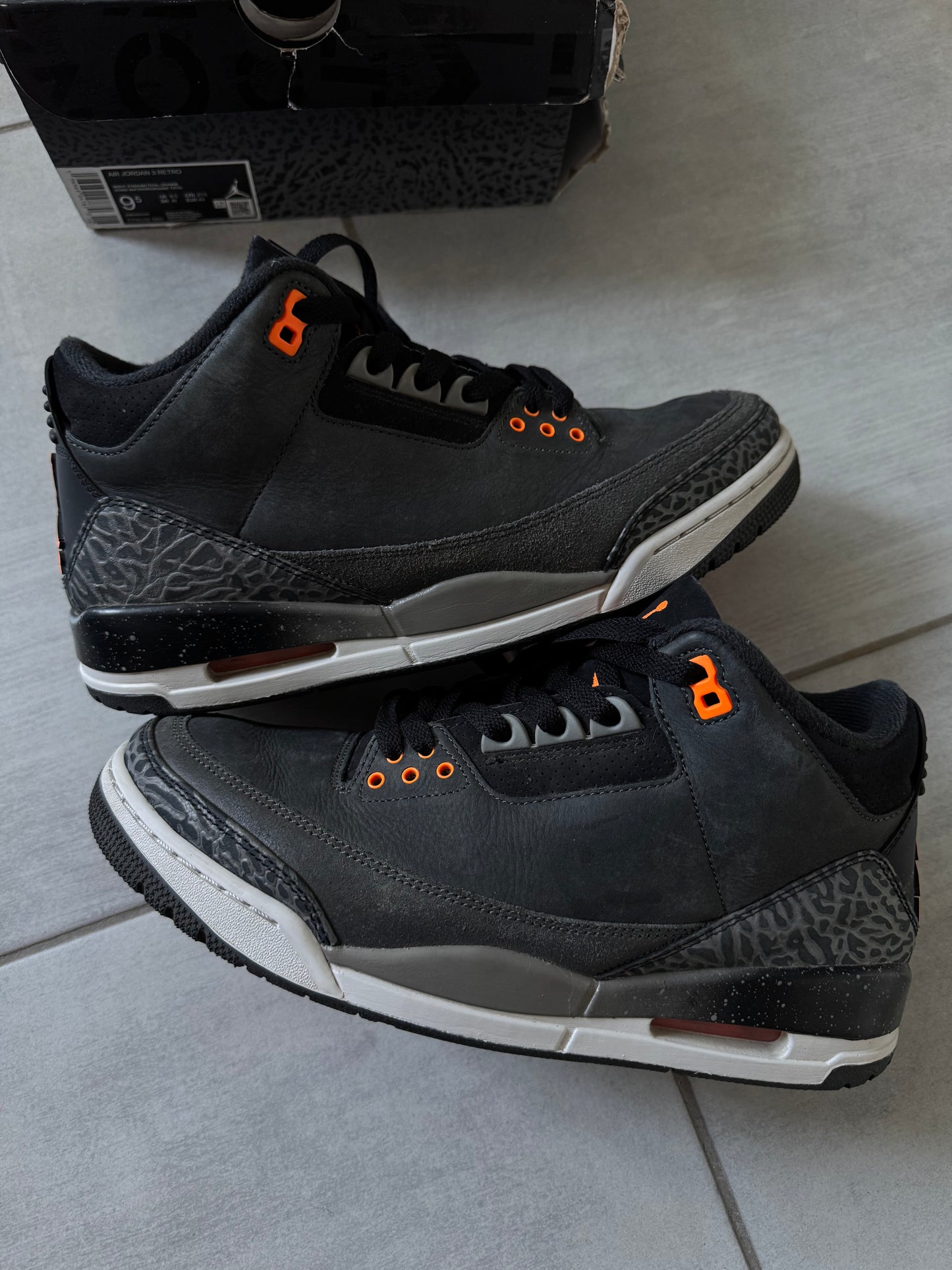 Air Jordan 3 Fear