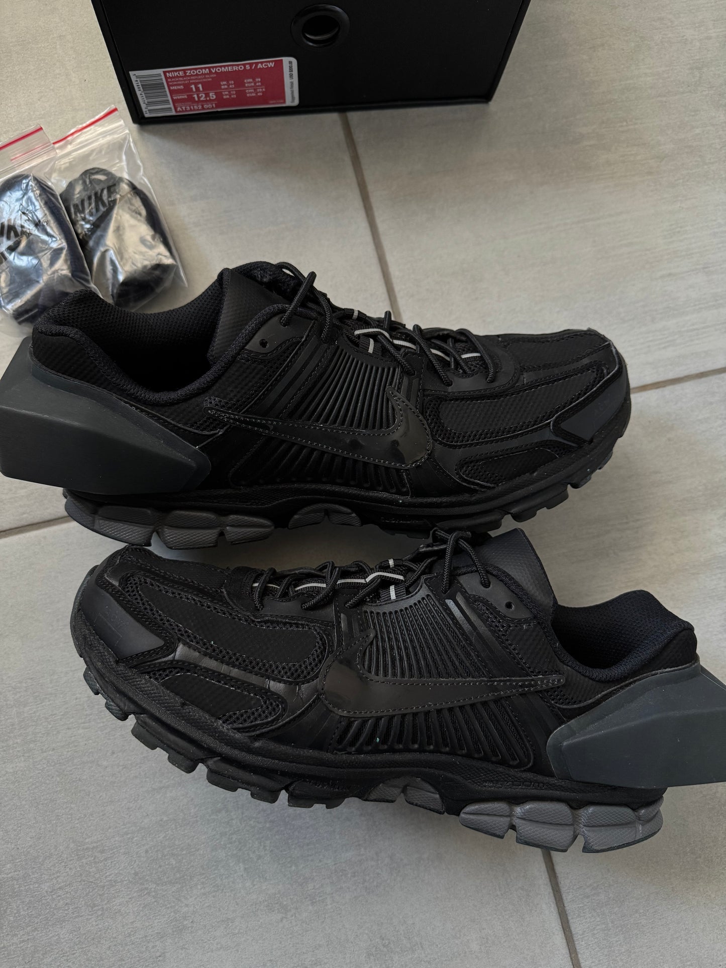 Nike Zoom Vomero 5 x A Cold Wall
