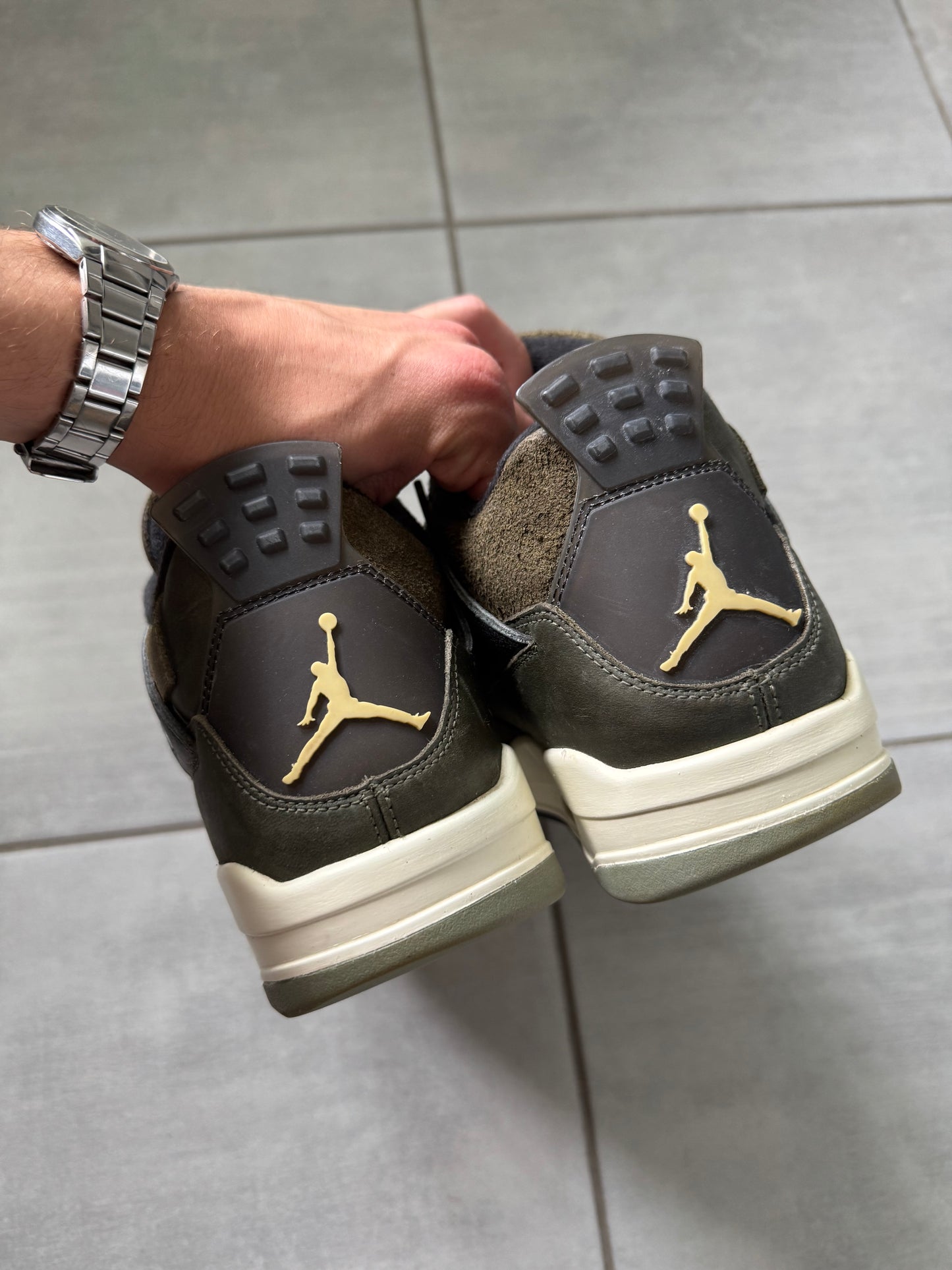 Air Jordan 4 Craft Olive FB9927-200