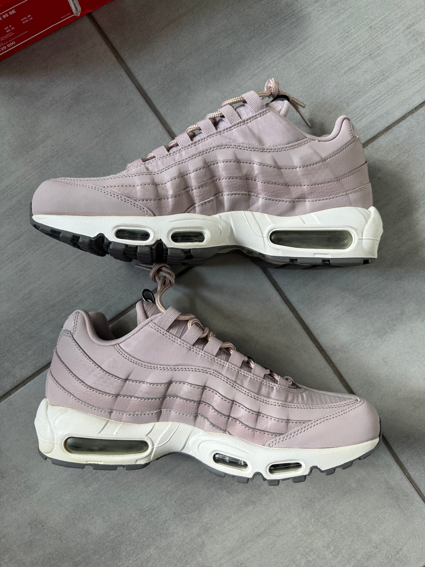 Nike Air Max 95 Particle Rose AQ4129-600
