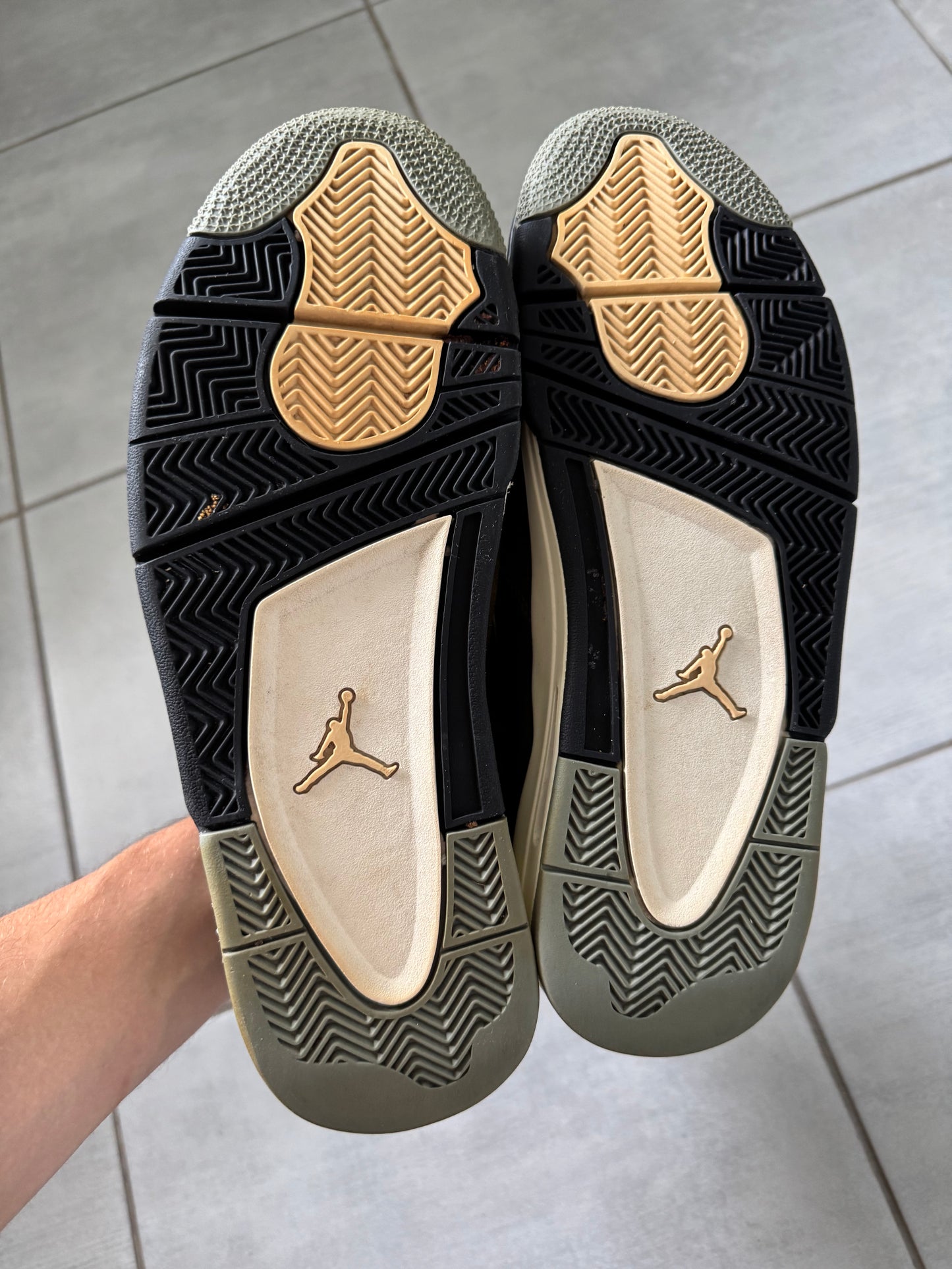 Air Jordan 4 Craft Olive FB9927-200