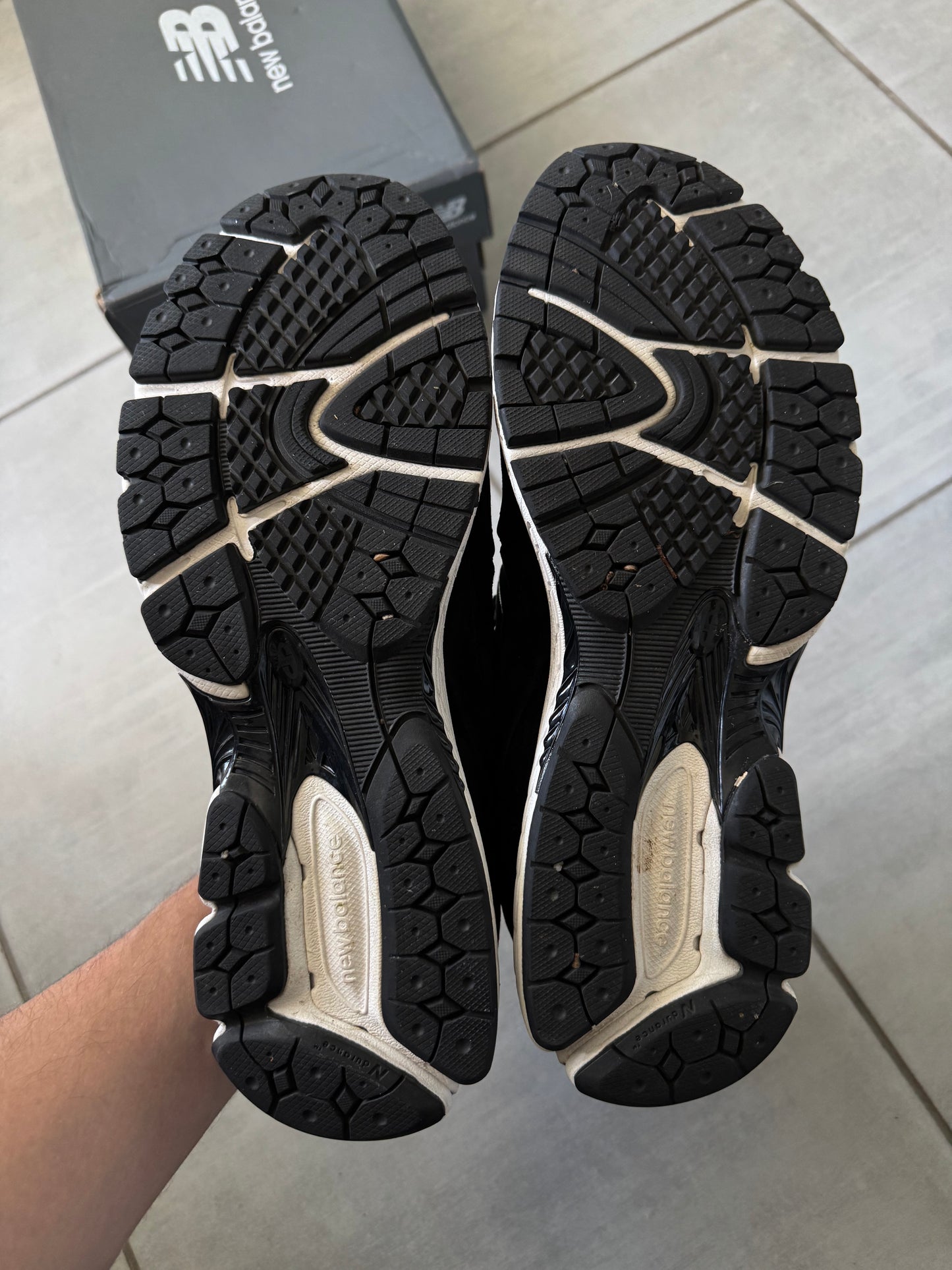 New Balance 2002R Black M2002RBK