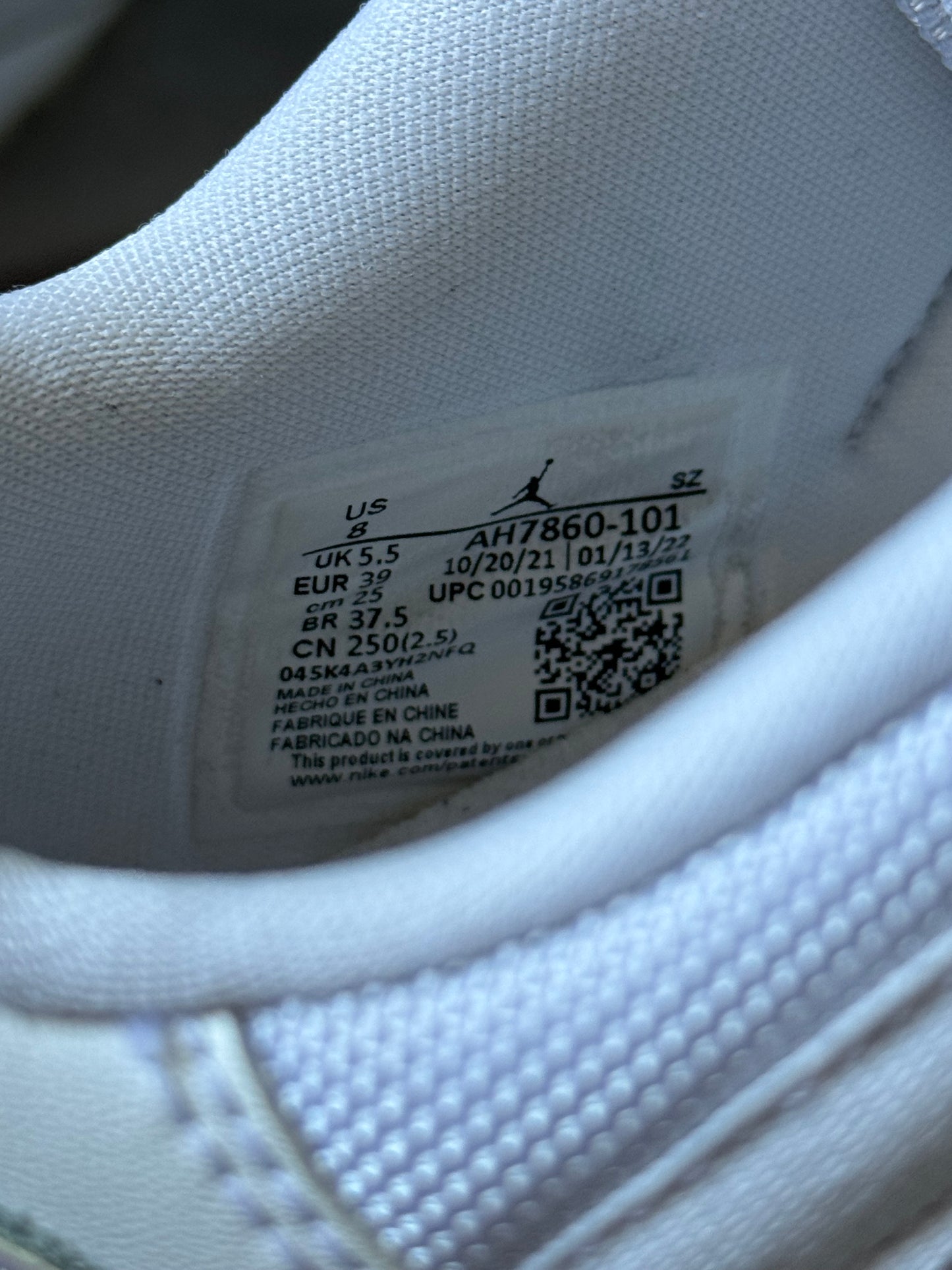 Air Jordan 11 Low Pure Violet