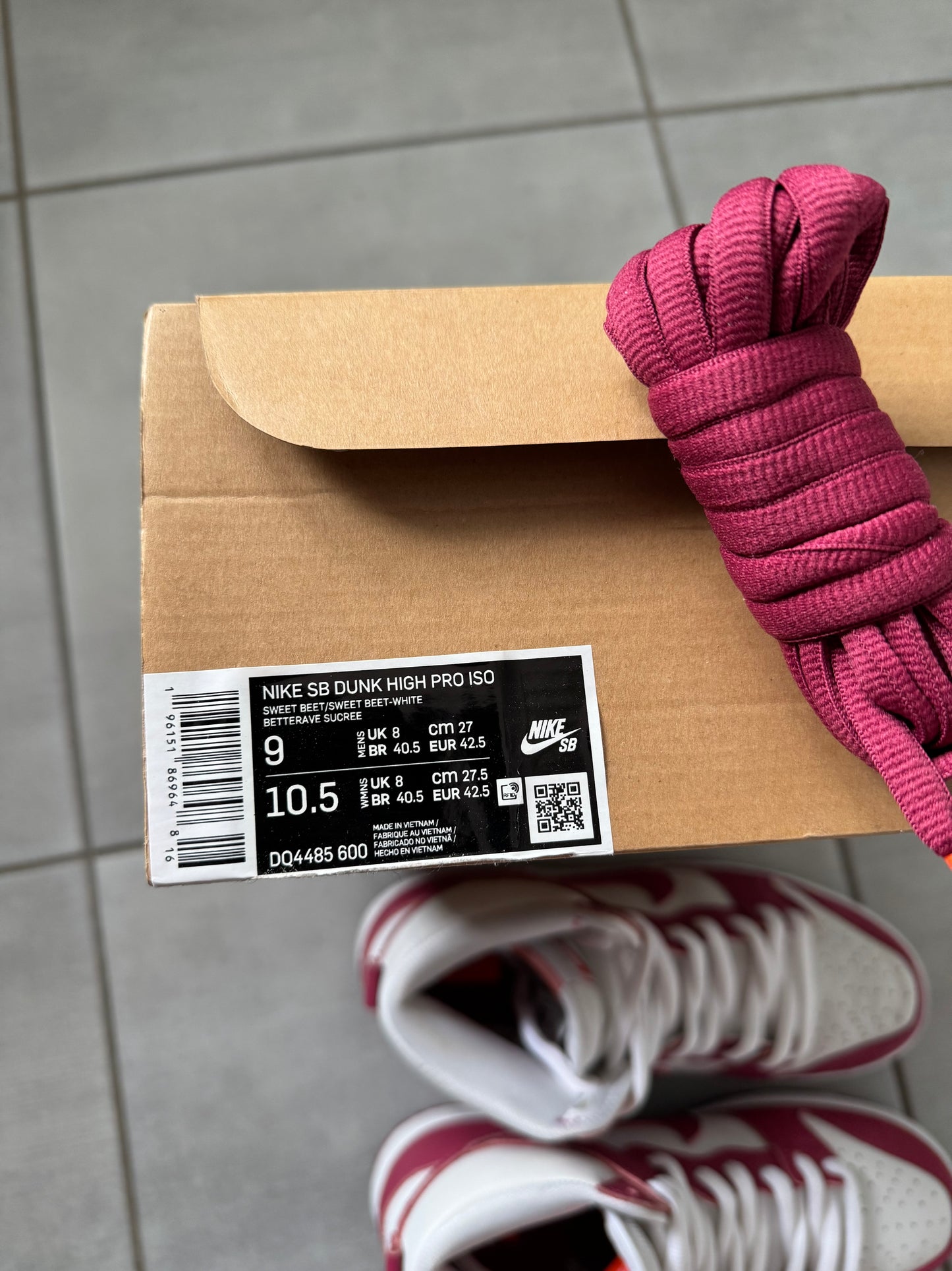 Nike SB Dunk High Sweet Beat
