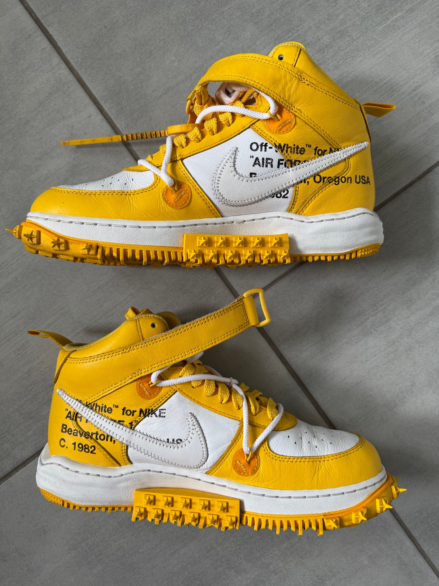Nike Air Force 1 Mid x Off-White Varsity Maize DR0500-101